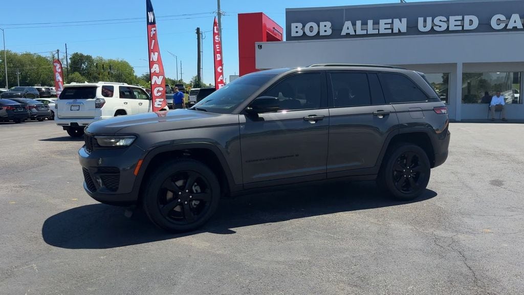 Used 2023 Jeep Grand Cherokee Altitude X SUV