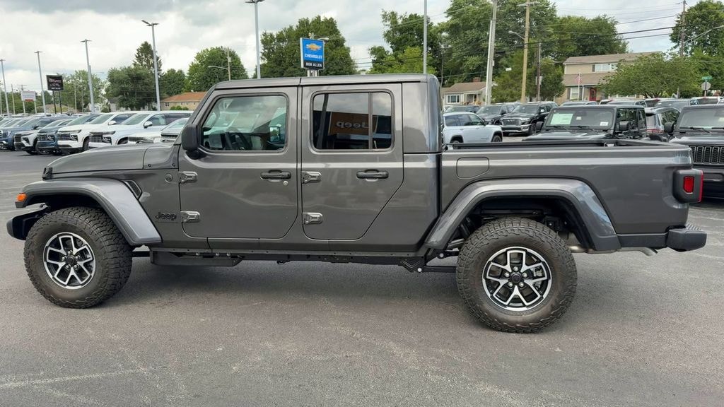 New 2026 Jeep Gladiator SPORT S 4X4 Pickup
