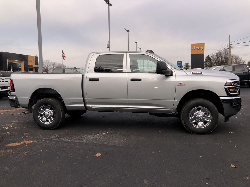 2026 RAM 2500 Tradesman - Photo 6