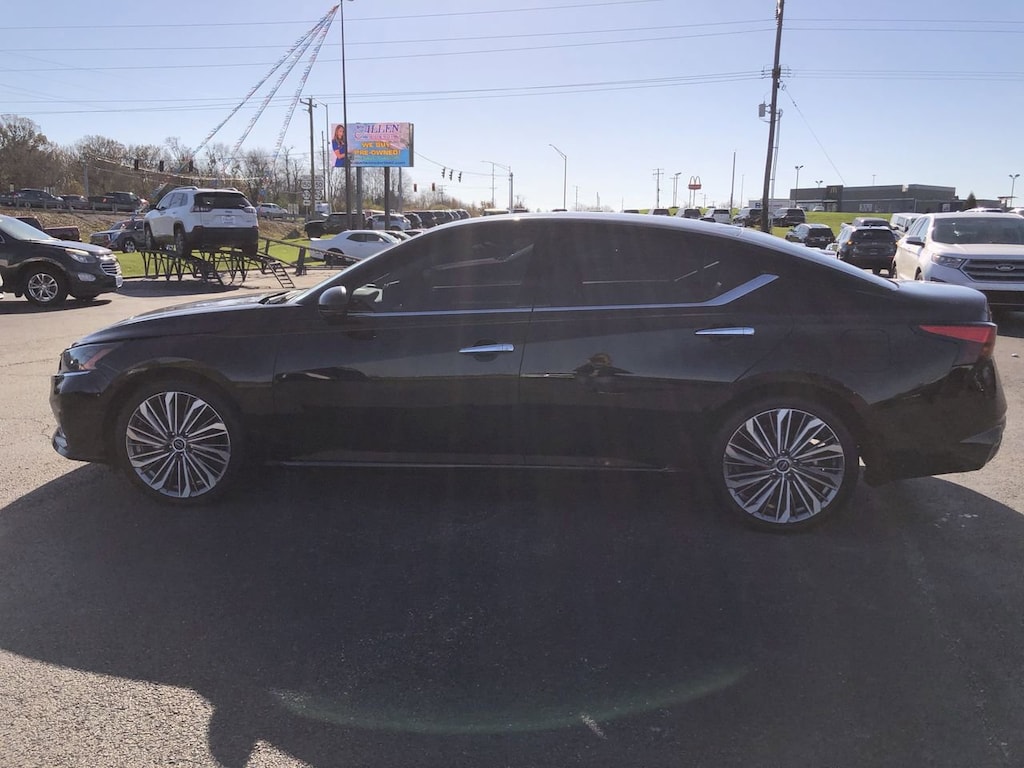 Used 2024 Nissan Altima SL