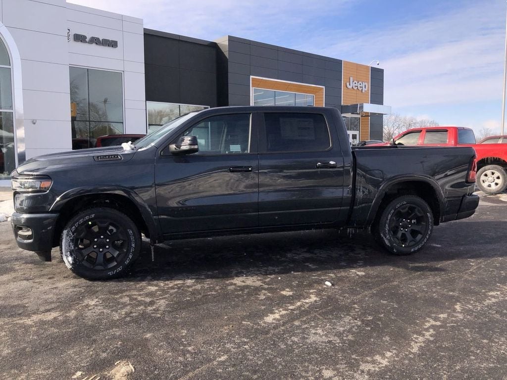 New 2026 Ram 1500 BIG HORN CREW CAB 4X4 5'7 BOX Pickup
