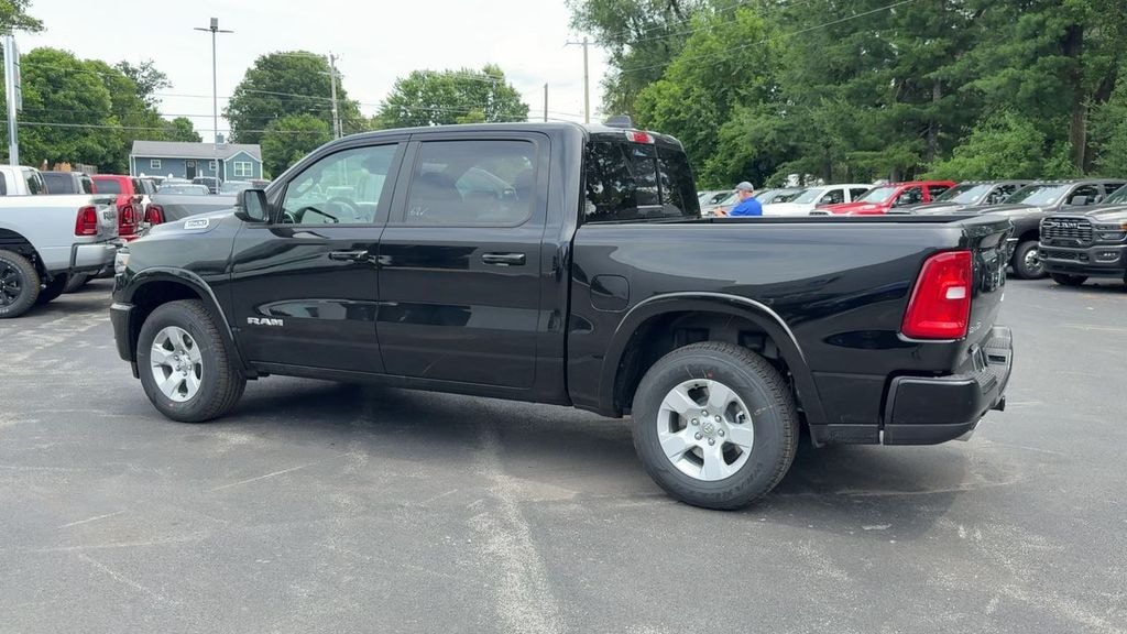 New 2026 Ram 1500 BIG HORN CREW CAB 4X4 5'7 BOX Pickup