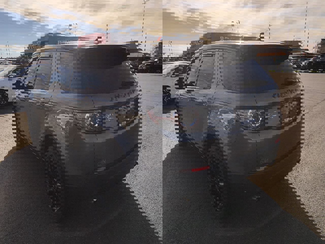 2016 Land Rover Discovery Sport HSE photo 3