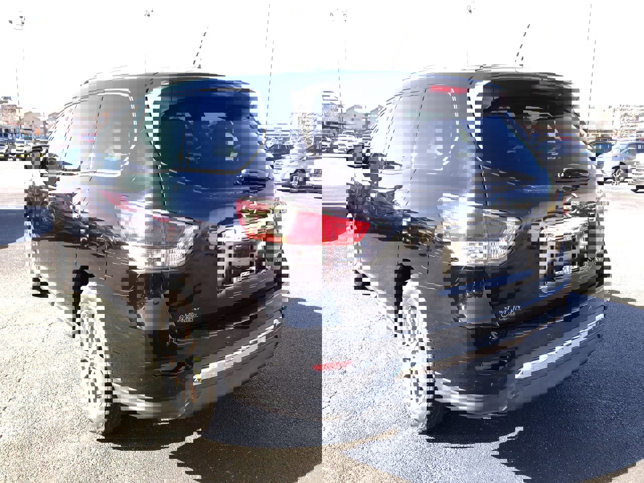 2014 Nissan Pathfinder SV photo 4