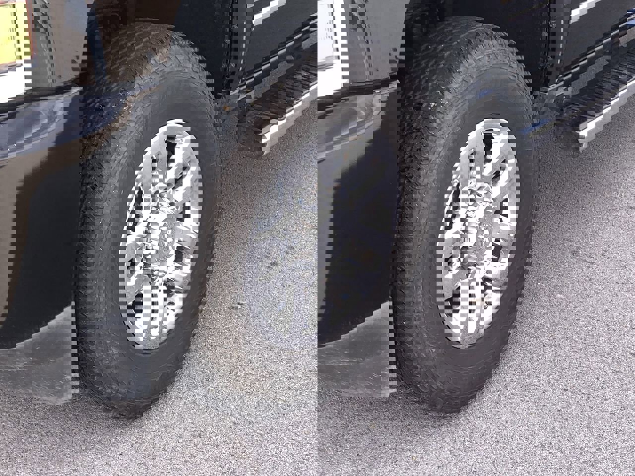 2019 Chevrolet Silverado 3500HD High Country photo 2