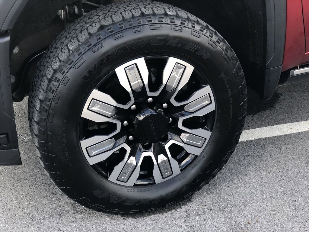 Used 2024 GMC Sierra 2500HD Denali Truck