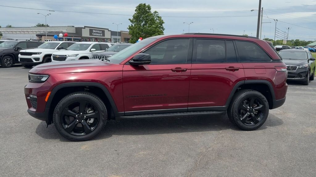 Used 2023 Jeep Grand Cherokee Limited SUV