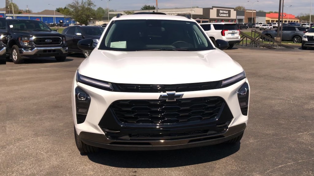 Used 2025 Chevrolet Trax Activ SUV