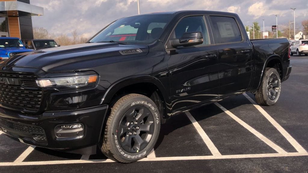 New 2026 Ram 1500 BIG HORN CREW CAB 4X4 5'7 BOX Pickup