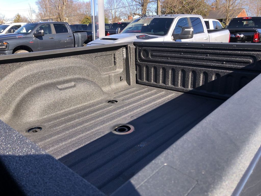 2026 RAM 2500 Laramie - Photo 9