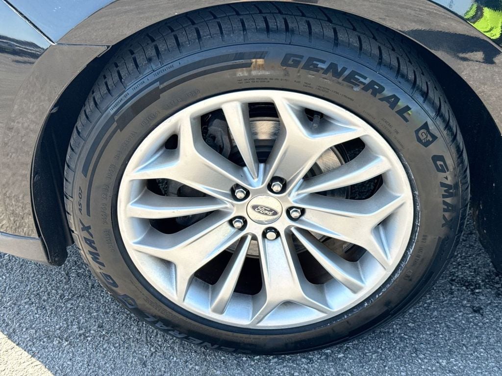 Used 2018 Ford Taurus Limited with VIN 1FAHP2F89JG129957 for sale in Danville, KY