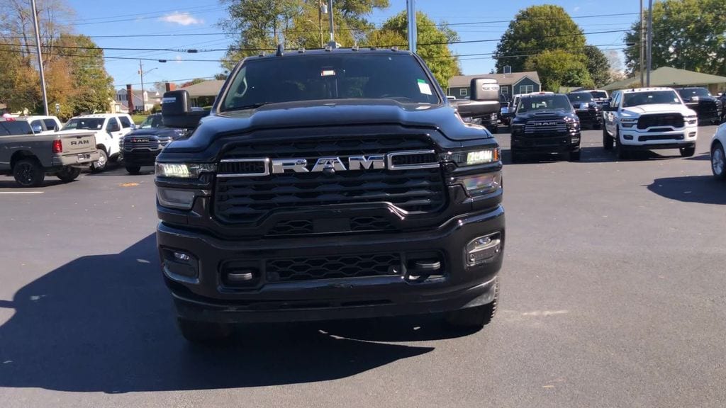 New 2026 Ram 2500 BIG HORN CREW CAB 4X4 6'4 BOX Pickup