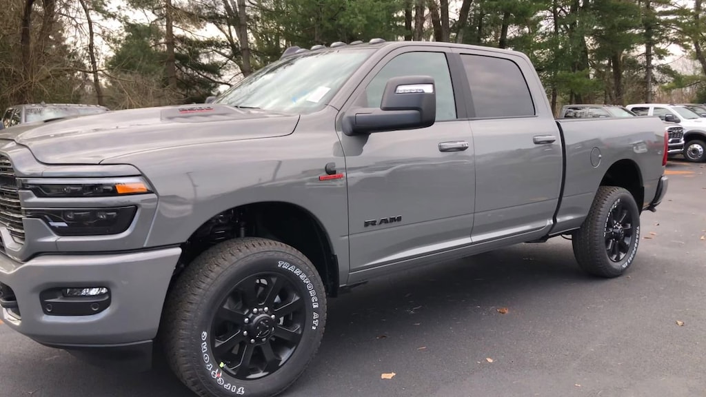 New 2026 Ram 2500 LARAMIE CREW CAB 4X4 6'4 BOX Pickup