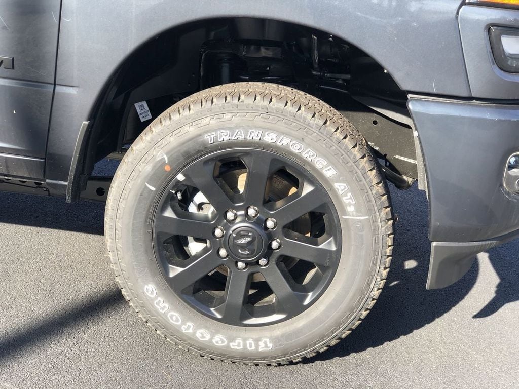 New 2026 Ram 2500 BIG HORN CREW CAB 4X4 6'4 BOX Pickup