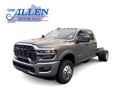 2026 Ram 3500 Chassis Cab BIG HORN CREW   4X4 60' CA Pickup