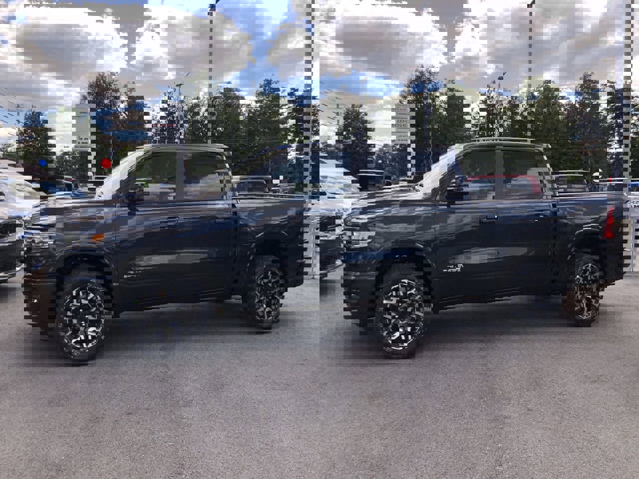 2026 Ram 1500 Laramie photo 3