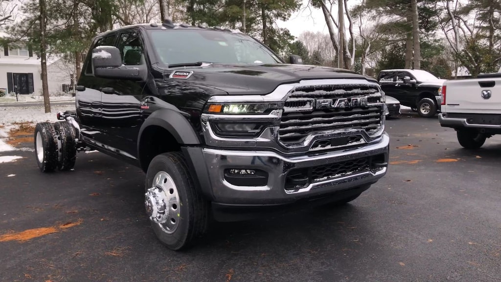 New 2026 Ram 4500 Chassis Cab TRADESMAN CREW 4X4 60' CA Pickup