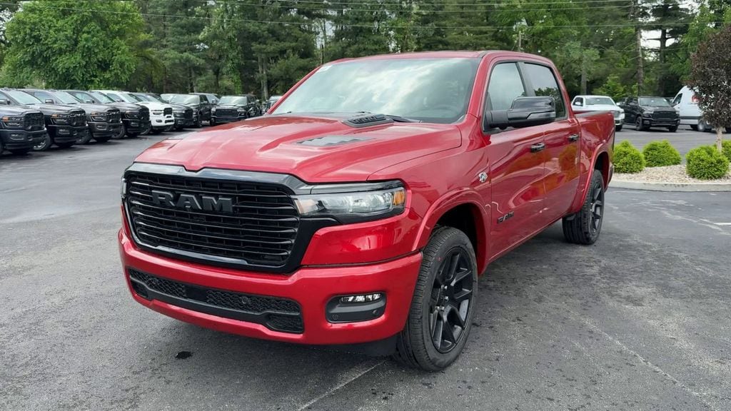 New 2026 Ram 1500 LARAMIE CREW CAB 4X4 5'7 BOX Pickup