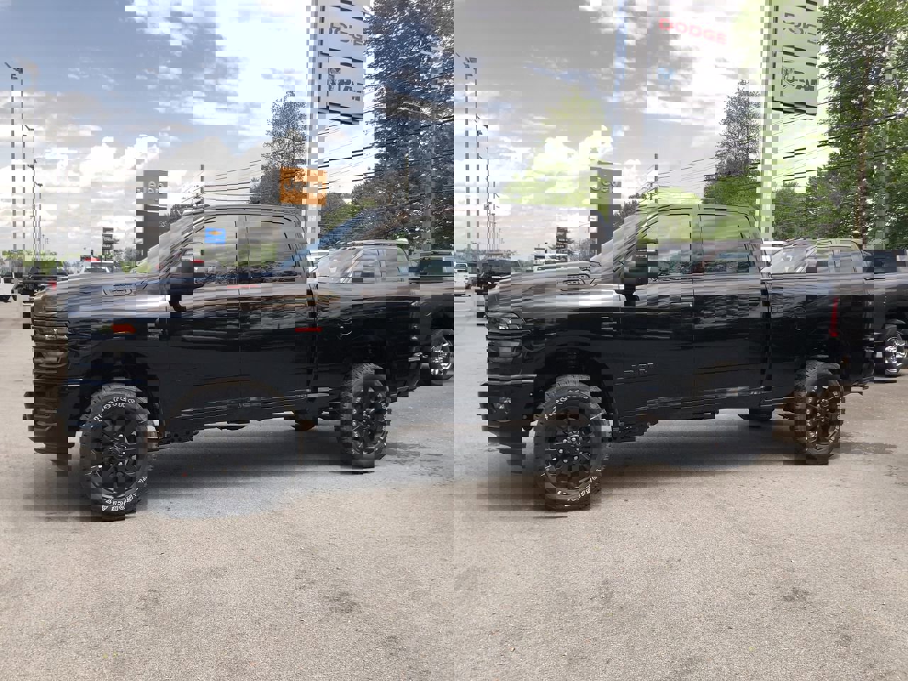 2025 Ram 2500 Big Horn photo 3