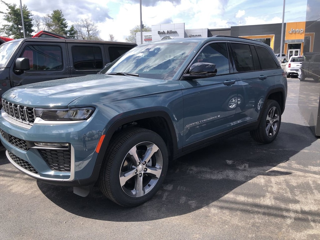 New 2026 Jeep Grand Cherokee LIMITED 4X4 Sport Utility
