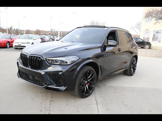 Used 2022 BMW X5 M Base with VIN 5YMJU0C09N9L58700 for sale in Overland Park, KS