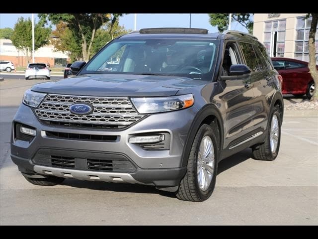 Used 2022 Ford Explorer Limited with VIN 1FMSK8FH1NGA72768 for sale in Kansas City