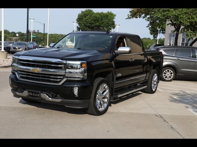 Used 2018 Chevrolet Silverado 1500 High Country with VIN 3GCUKTEJ2JG548268 for sale in Kansas City