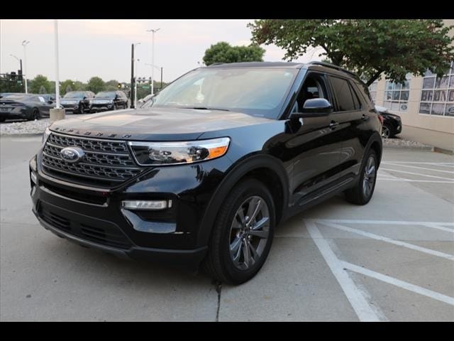 Used 2022 Ford Explorer XLT with VIN 1FMSK8DH9NGB54511 for sale in Kansas City