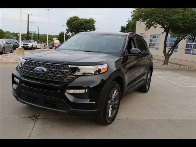 Used 2022 Ford Explorer XLT with VIN 1FMSK8DH7NGB73512 for sale in Kansas City