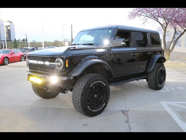 Used 2022 Ford Bronco 4-Door Wildtrak with VIN 1FMEE5DP5NLB03430 for sale in Overland Park, KS