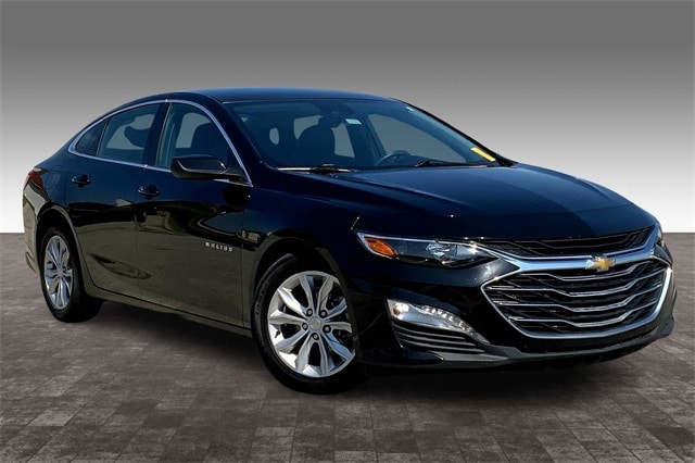 Used 2023 Chevrolet Malibu 1LT with VIN 1G1ZD5ST1PF120535 for sale in Kansas City