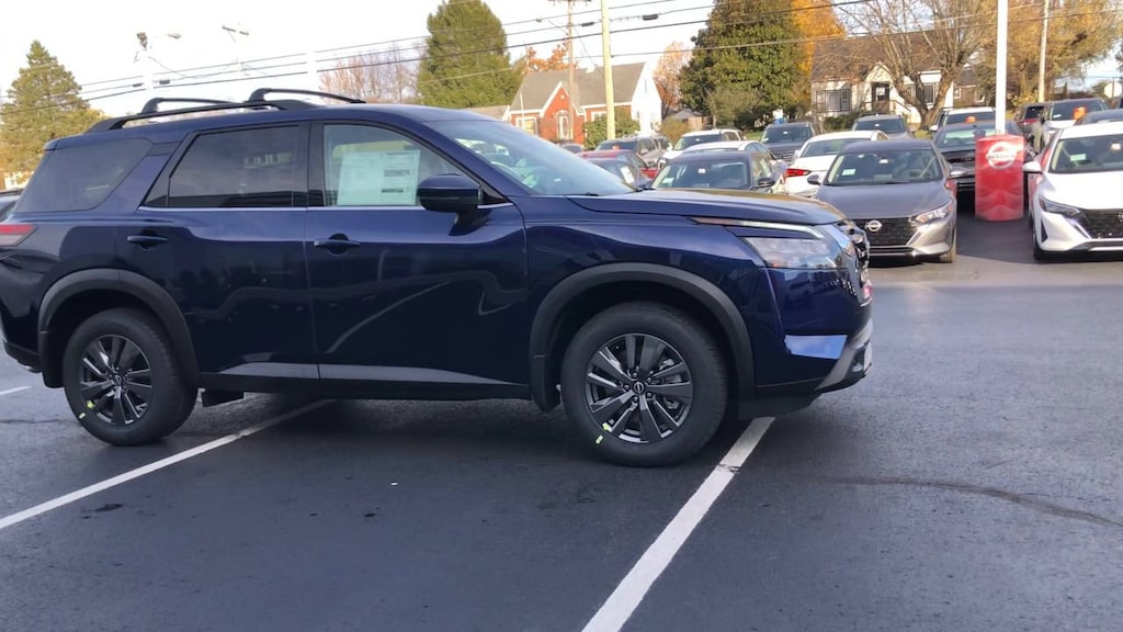 New 2025 Nissan Pathfinder SV SUV
