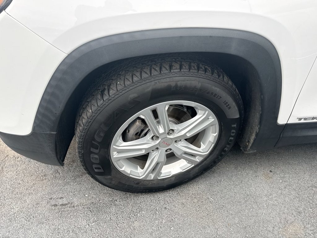 Used 2021 GMC Terrain SLE with VIN 3GKALMEVXML301556 for sale in Danville, KY