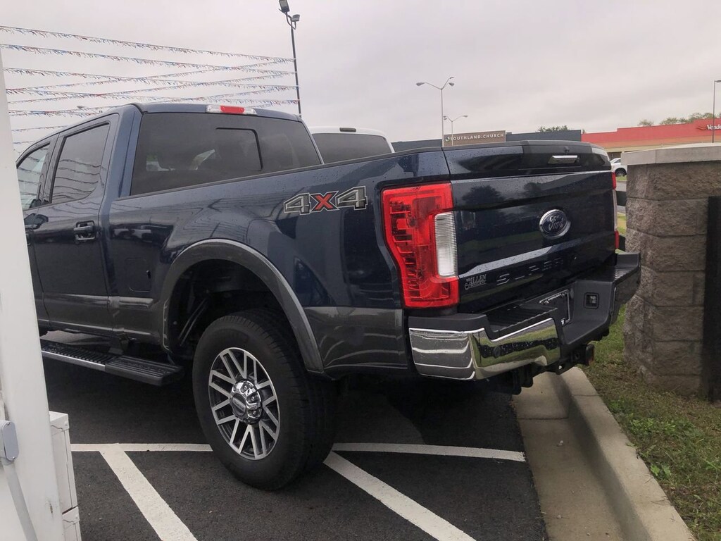 Used 2017 Ford F-250  Truck Crew Cab