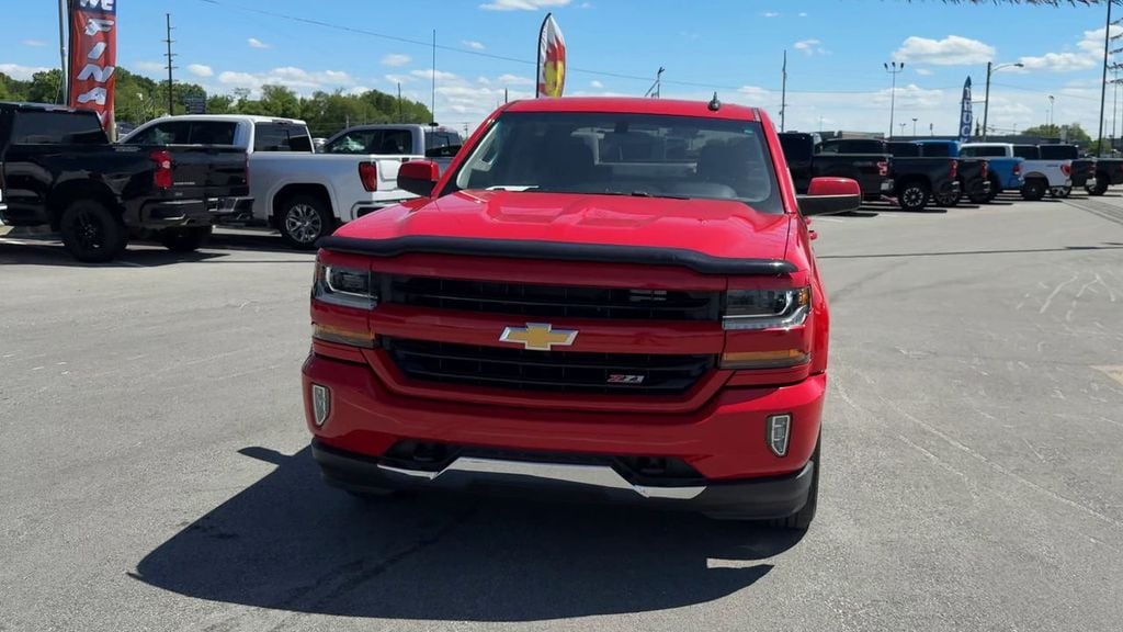 Used 2018 Chevrolet Silverado 1500 LT Truck Crew Cab