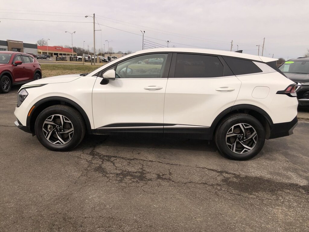 Used 2023 Kia Sportage LX SUV
