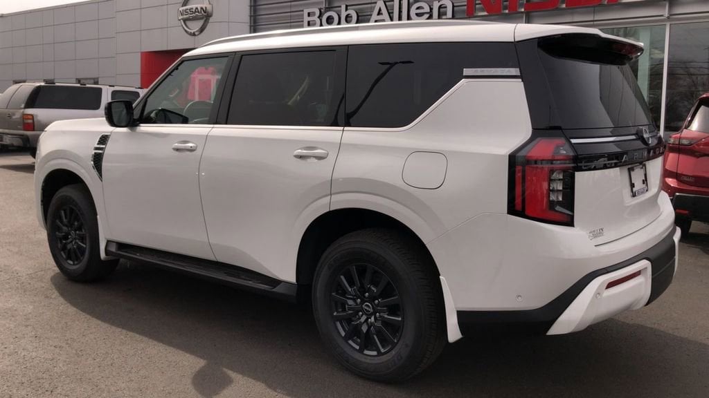 2026 Nissan Armada SV - Photo 5