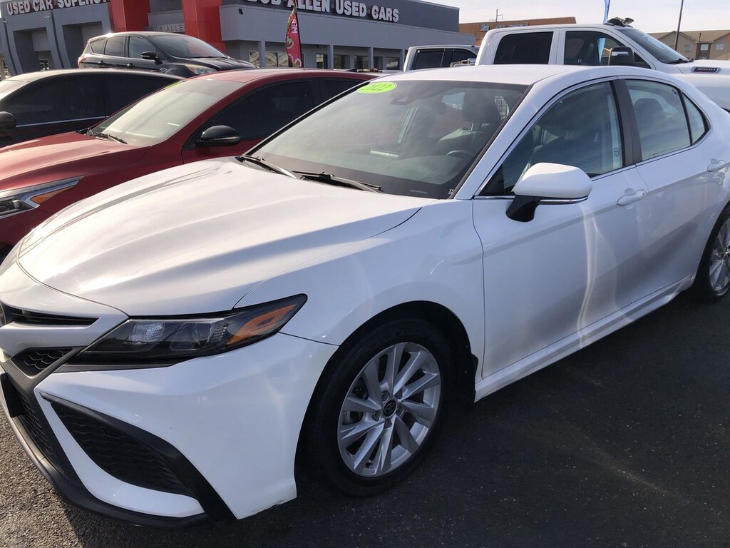 Used 2022 Toyota Camry SE Sedan