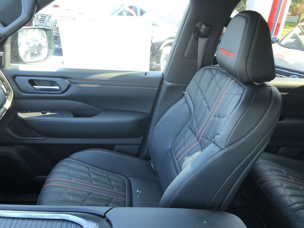 2026 Nissan Armada PRO-4X - Photo 33