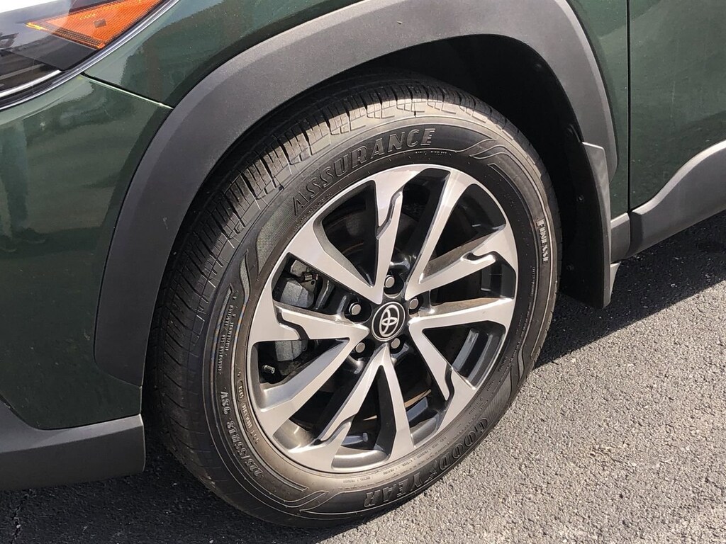 Used 2024 Toyota Corolla Cross XLE SUV