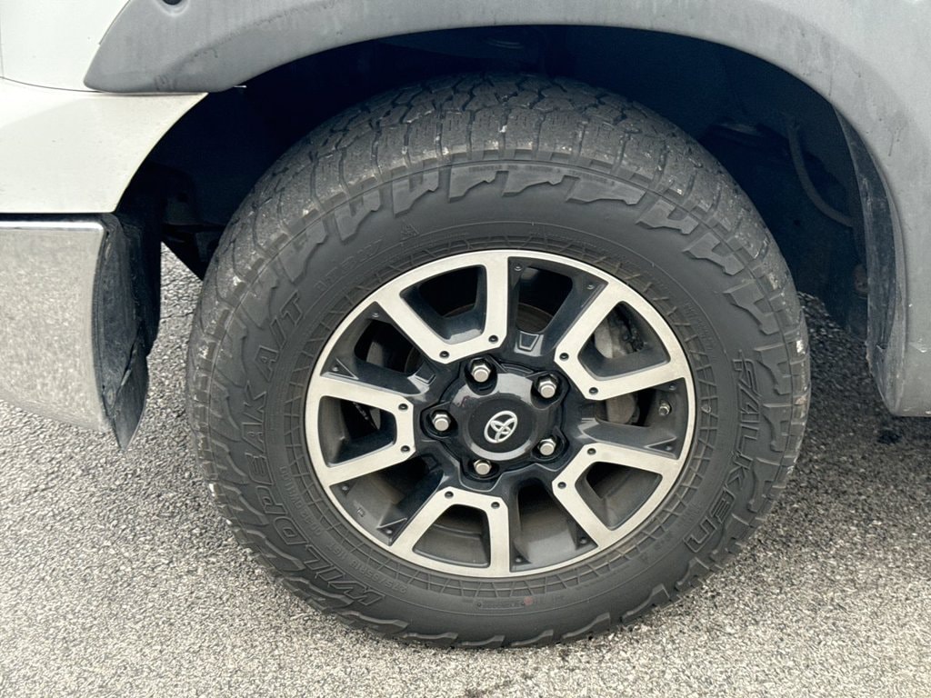 Used 2011 Toyota Tundra Tundra Grade with VIN 5TFUW5F16BX202543 for sale in Danville, KY