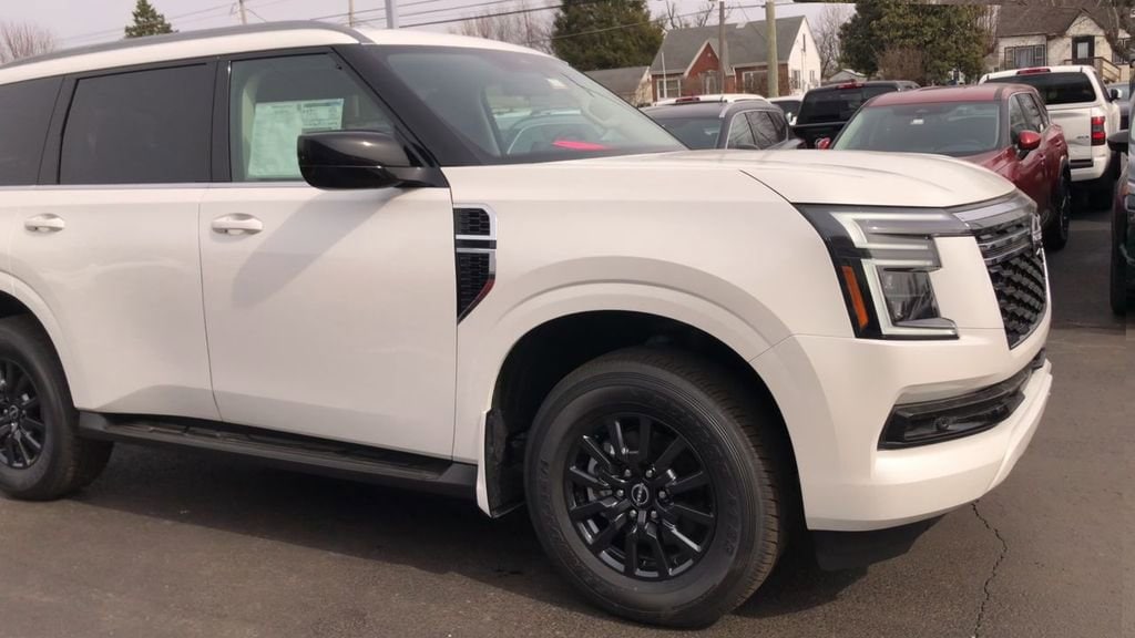 2026 Nissan Armada SV - Photo 2