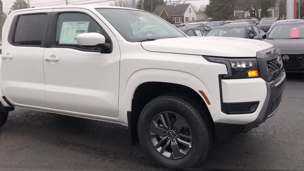 New 2026 Nissan Frontier SV Truck Crew Cab