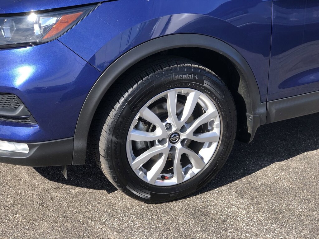 Used 2022 Nissan Rogue Sport SV SUV