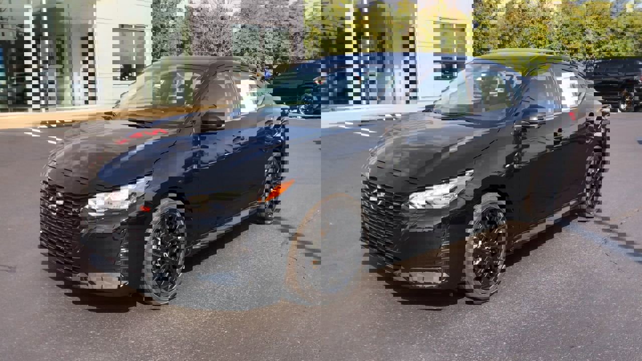 2025 Nissan Sentra SR photo 3