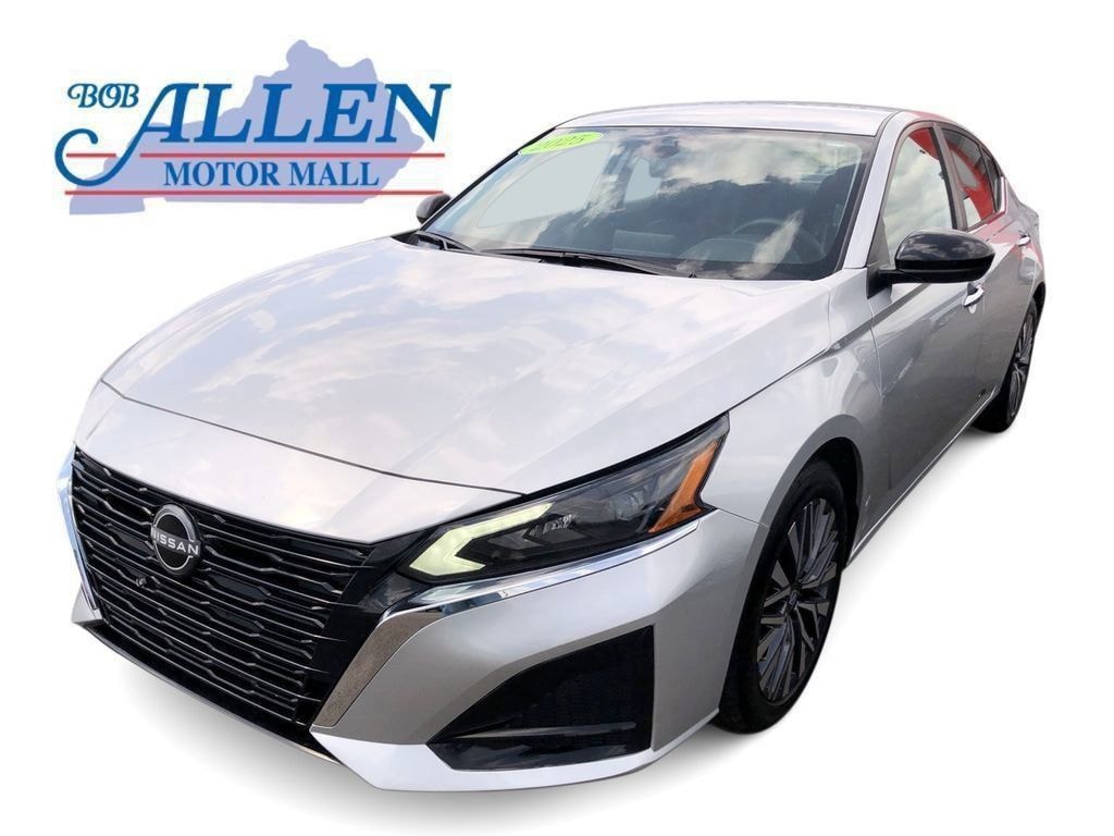 Used 2025 Nissan Altima SV Sedan