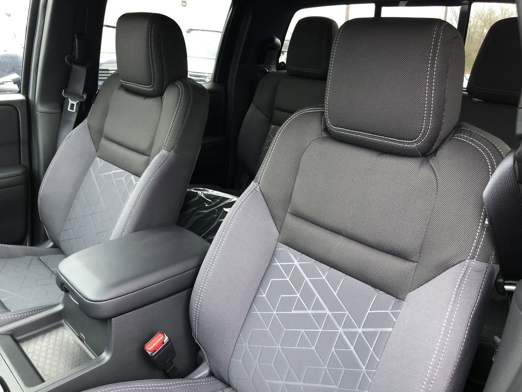 2026 Nissan Frontier SV - Photo 21