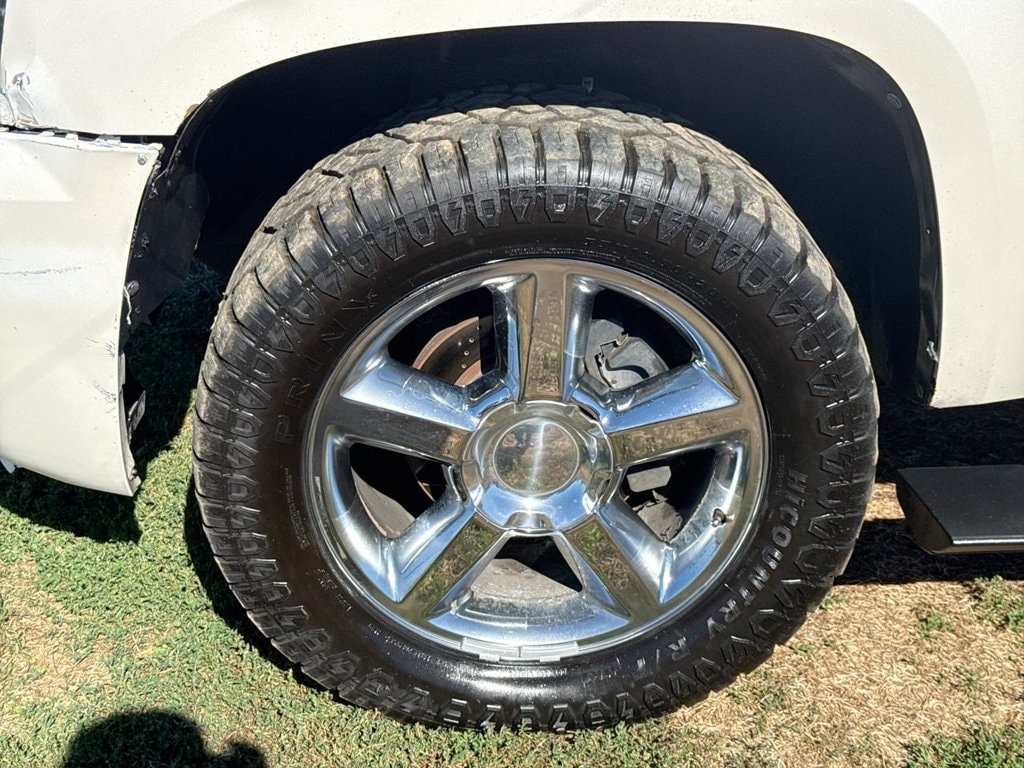 Used 2012 Chevrolet Avalanche LTZ with VIN 3GNTKGE71CG164368 for sale in Danville, KY