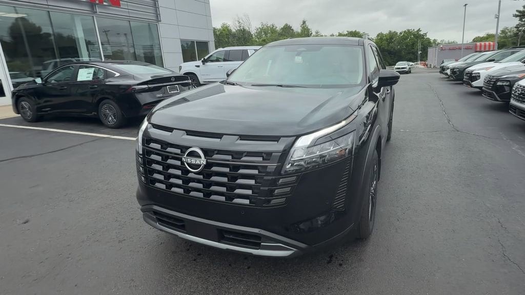 New 2026 Nissan Pathfinder SL SUV