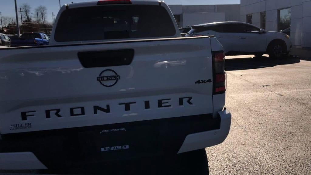 2026 Nissan Frontier SV - Photo 7